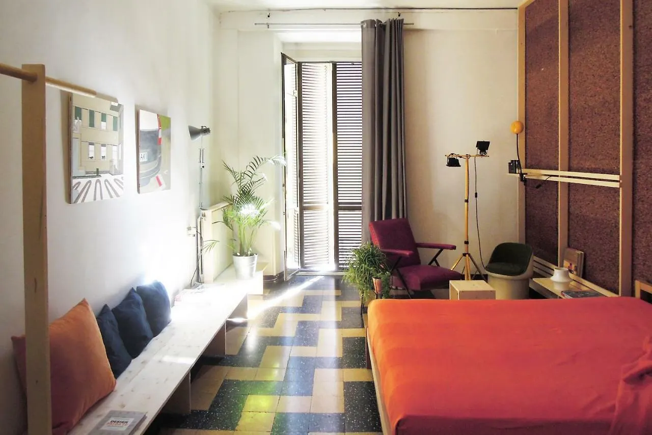 Design Double View Flat location